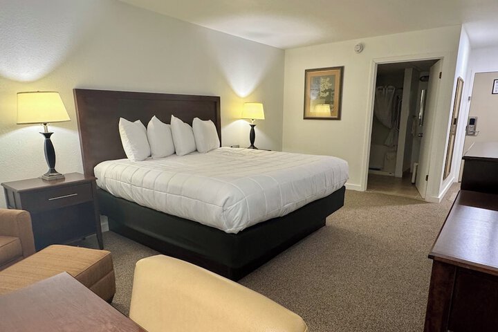 Heritage Hotel Quincy
