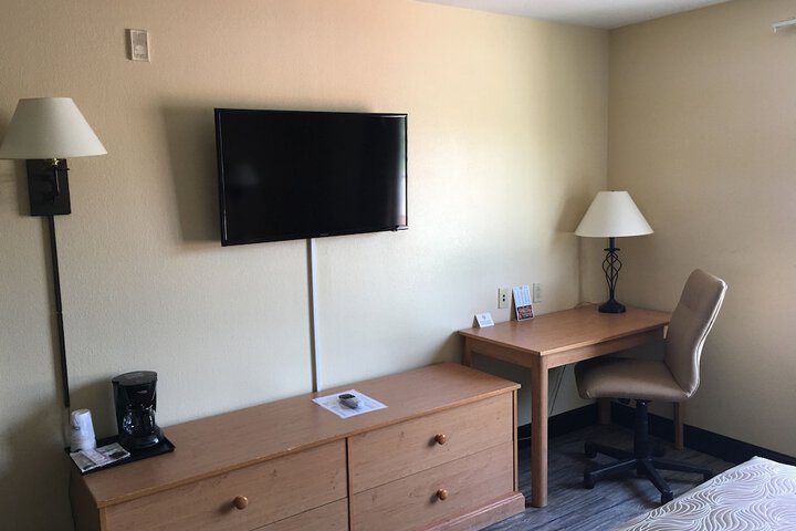 Room 29 of 35
