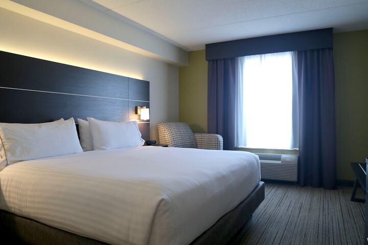Room 21 of 51