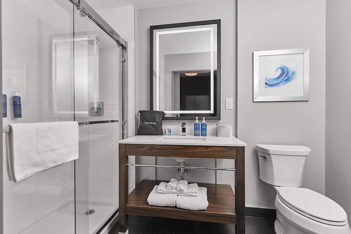 Four Points by Sheraton Oakville