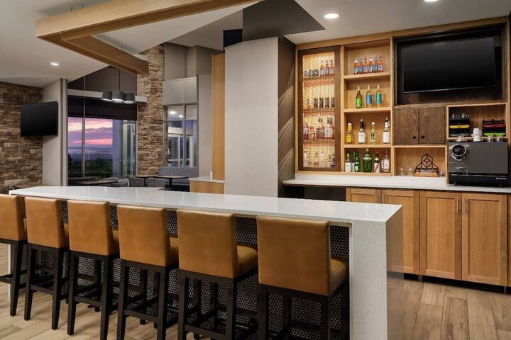 Hyatt Place Grand Rapids-South
