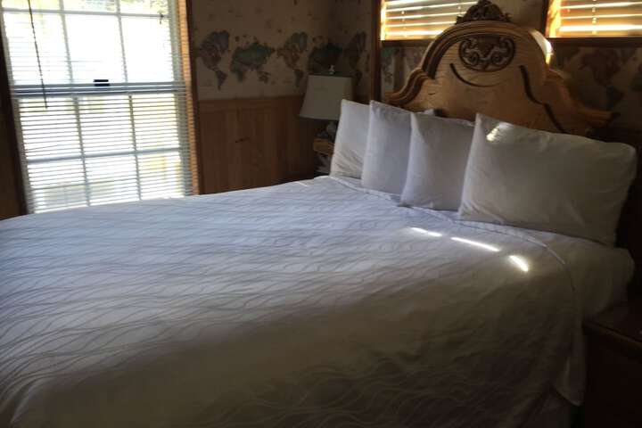 Room 21 of 162