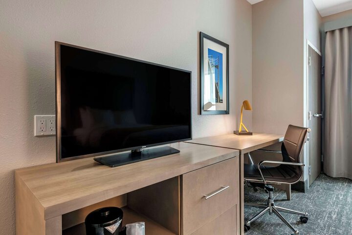 Room 21 of 39