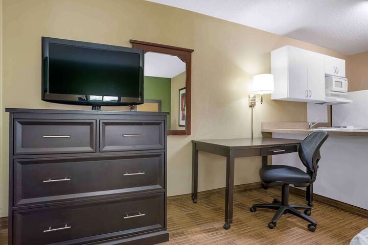 Room 21 of 35