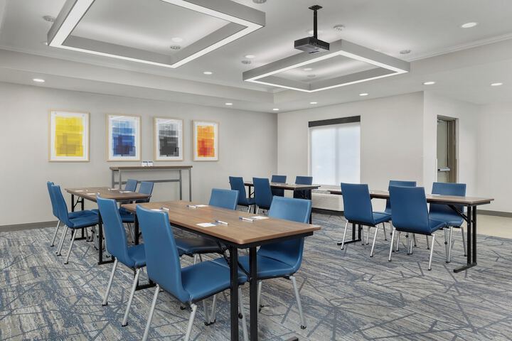 Holiday Inn Express & Suites Superior by IHG