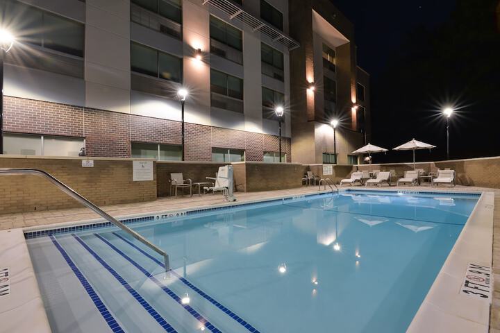 Pool 5 of 27