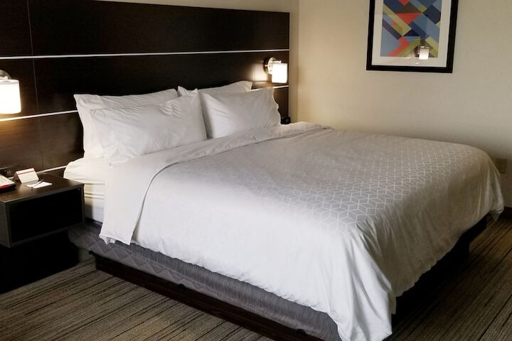 Holiday Inn Express & Suites Troy by IHG