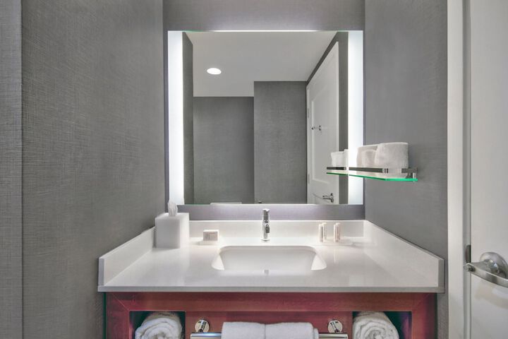 Residence Inn by Marriott Orlando Flamingo Crossing / Western Entrance
