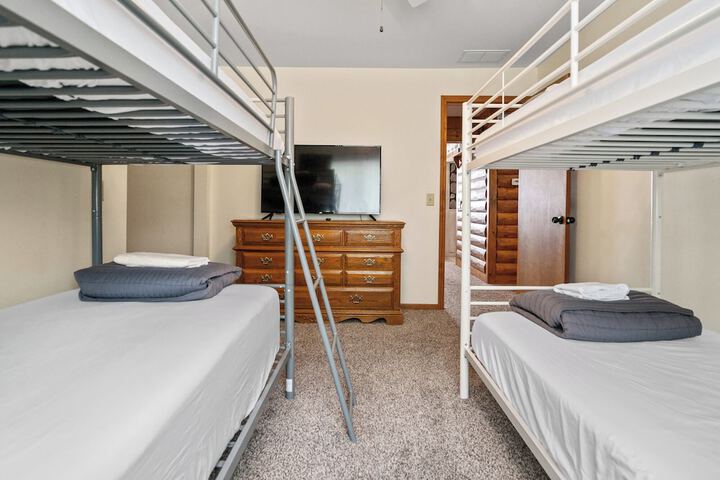 Room 104 of 154