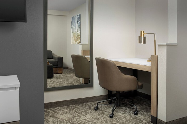 Room 19 of 29