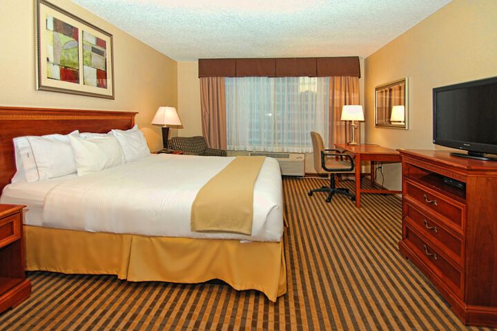 Room 15 of 41