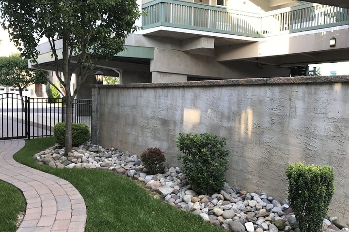Property Grounds 184 of 185