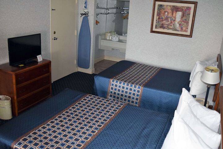 Room 37 of 50