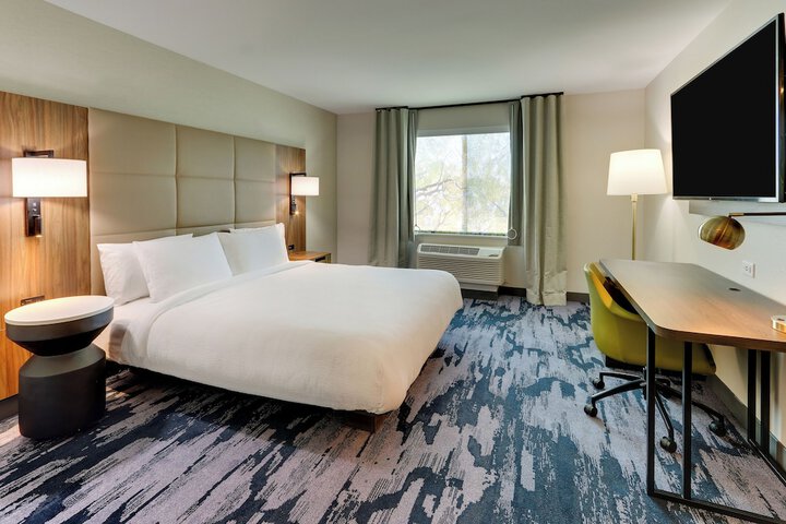 Room 32 of 39