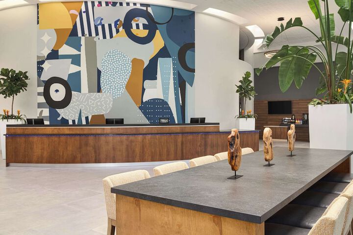 Doubletree by Hilton Fort Myers at Bell Tower Shops