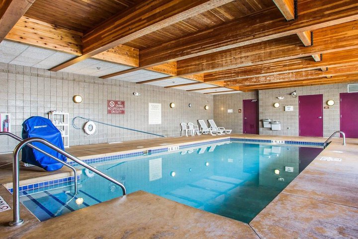Pool 4 of 52