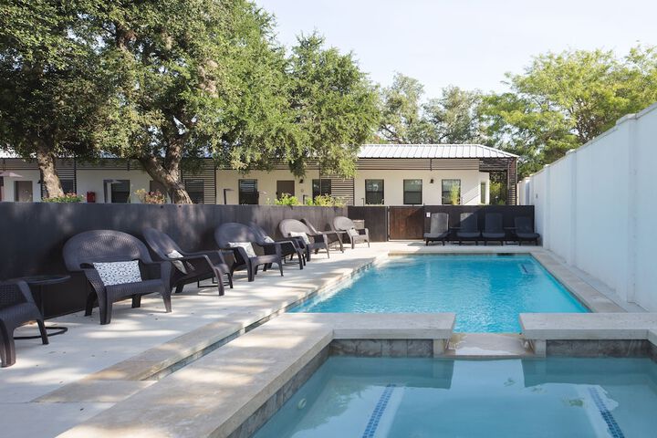 Pool 15 of 113