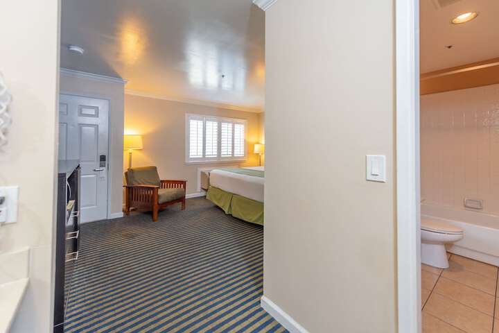 Room 31 of 38