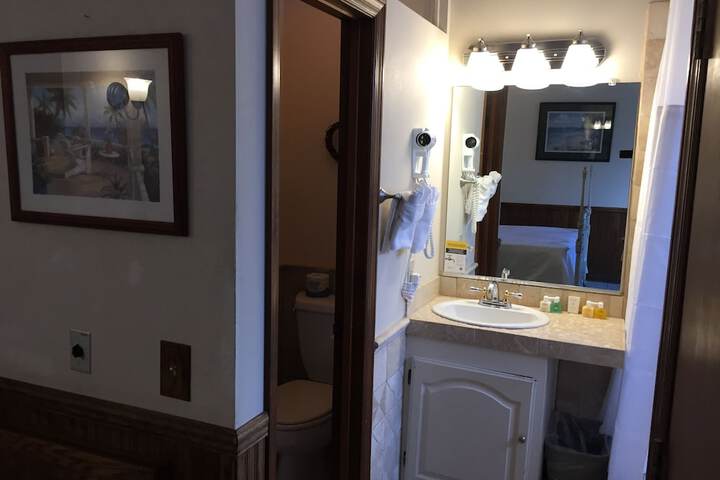 Room 36 of 162
