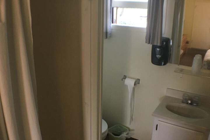 Room 17 of 30