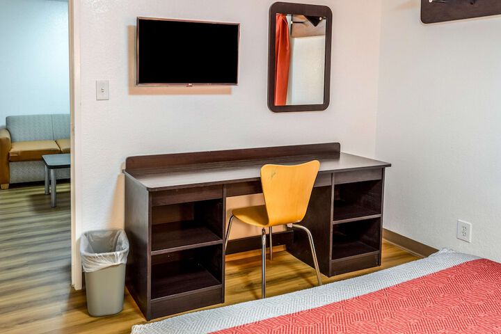 Room 19 of 43
