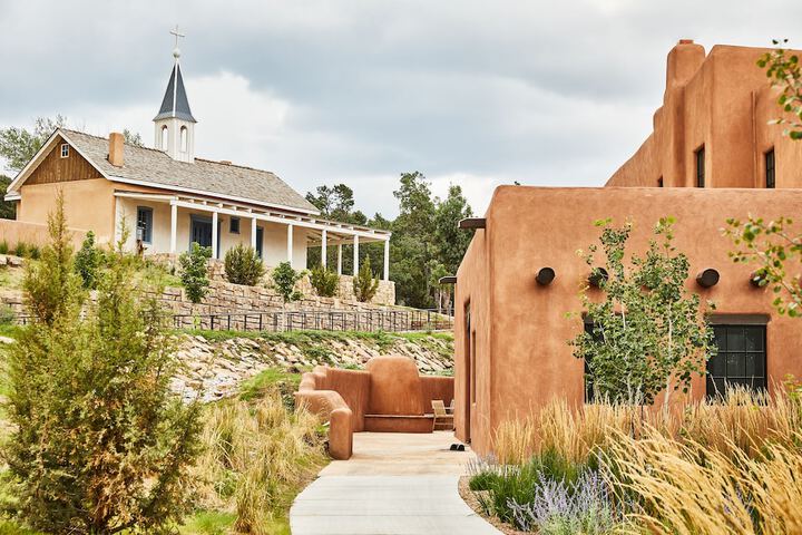 Bishops Lodge Auberge Collection
