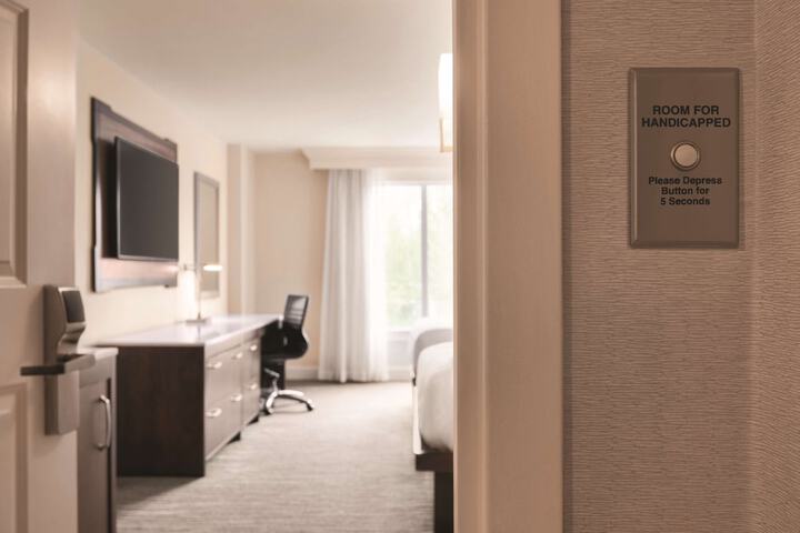Room 9 of 50