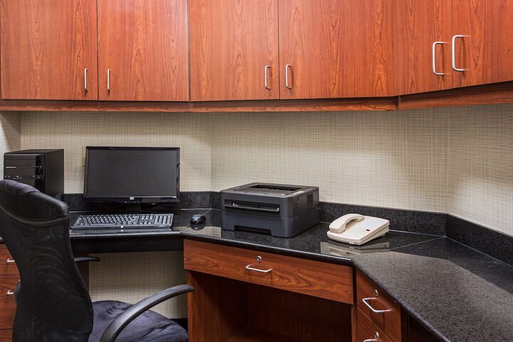 Business Center 22 of 22