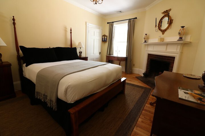 Room 44 of 112