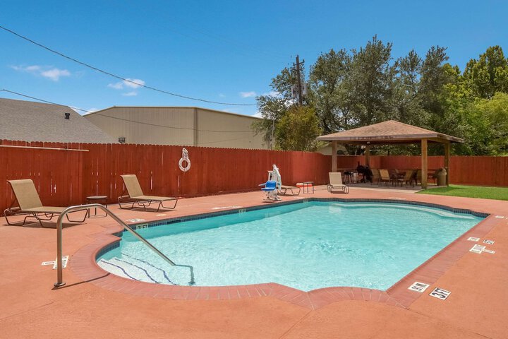 Pool 9 of 59