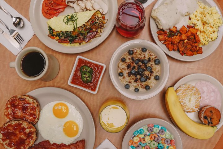 Breakfast/Coffee Service 26 of 30