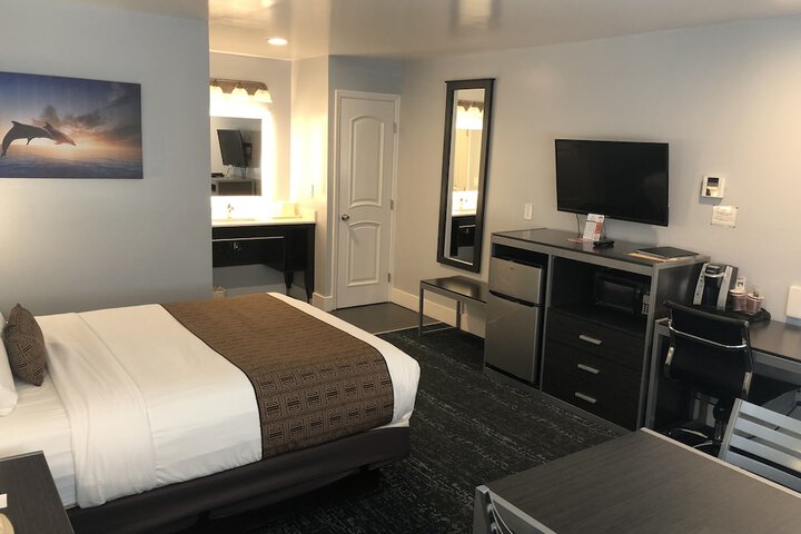 Room 29 of 34