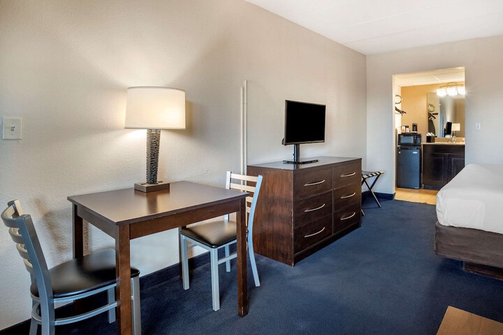 Room 31 of 40