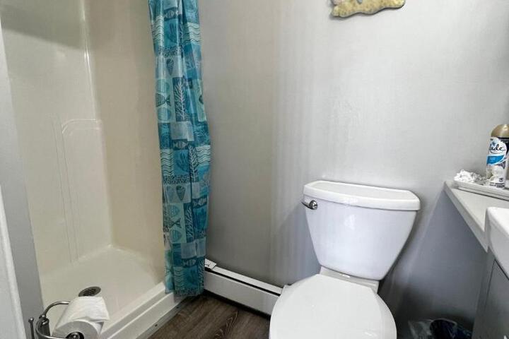 Claddagh Motel & Suites