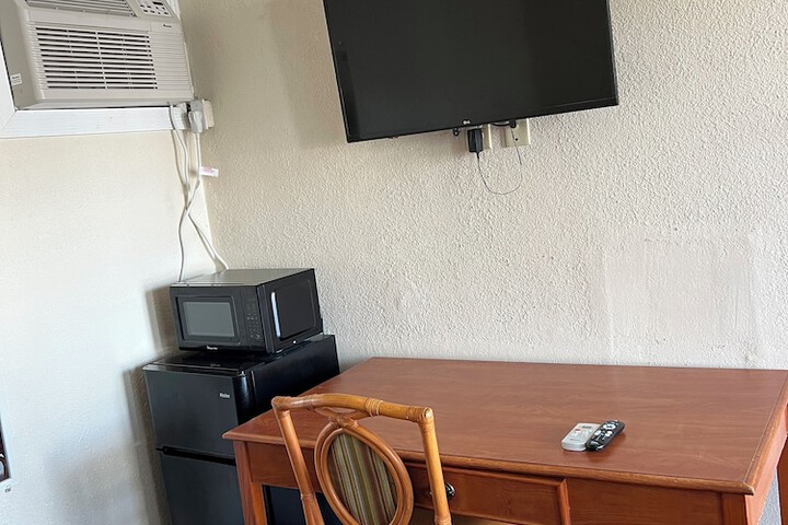 Room 12 of 29