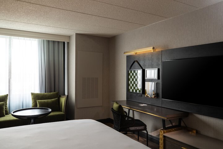 Room 18 of 49