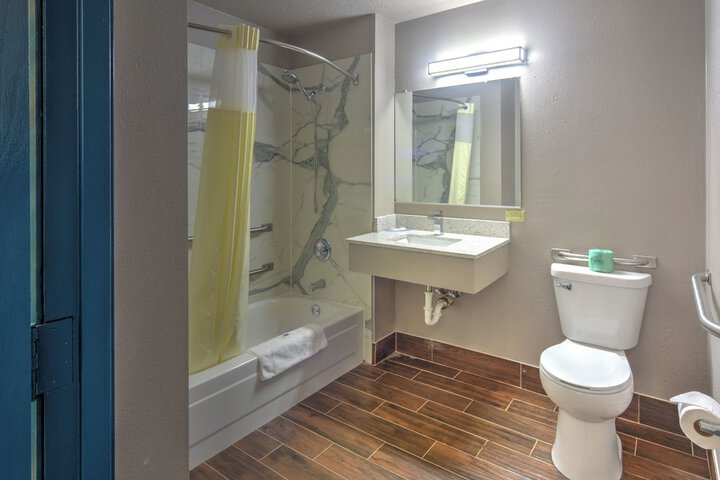 Motel 6 Libertyville IL