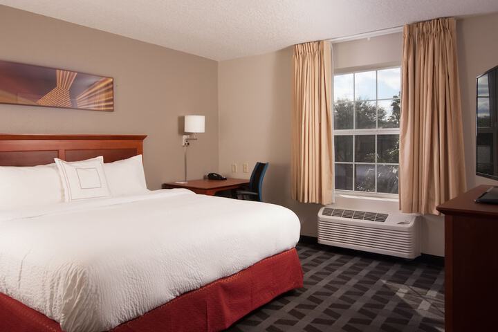 Room 16 of 29