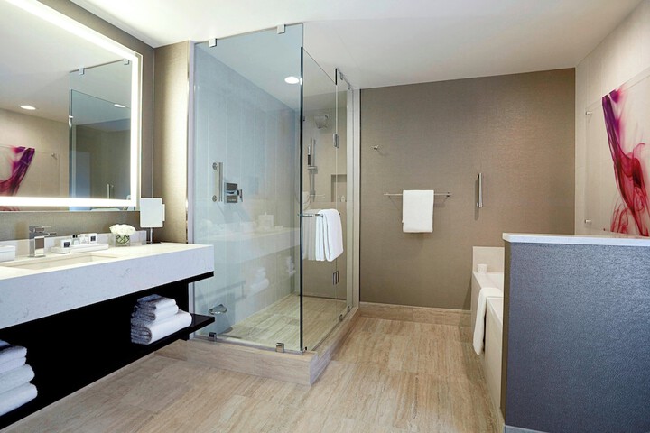 JW Marriott Minneapolis Mall of America