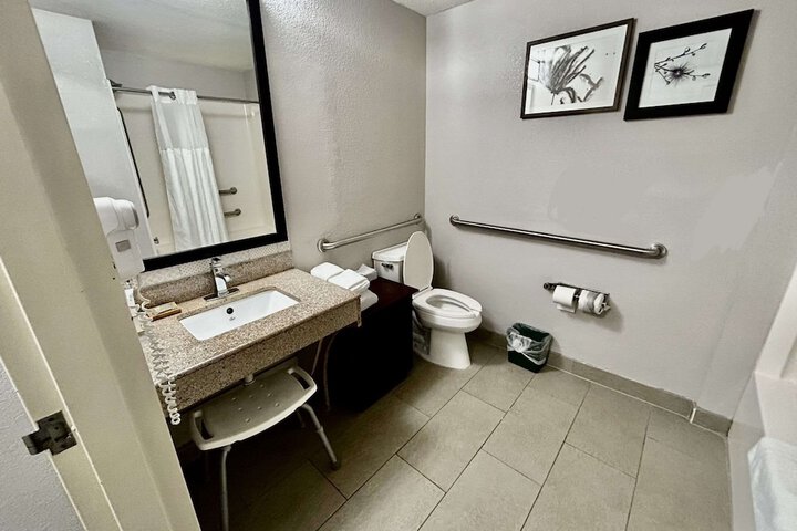 Room 26 of 67
