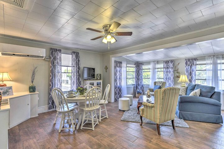 Crescent City Apartment w / Easy Lake Access!