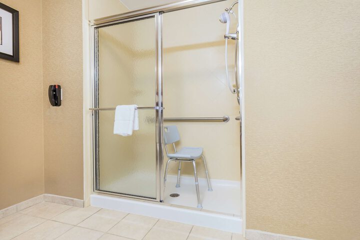 Room 6 of 21