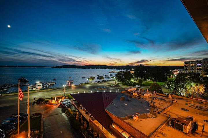 Harbor Shores on Lake Geneva