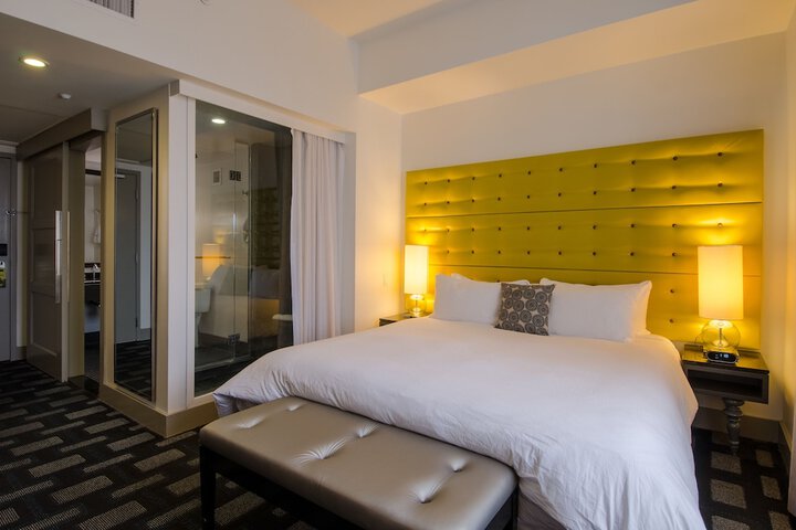 Room 21 of 54
