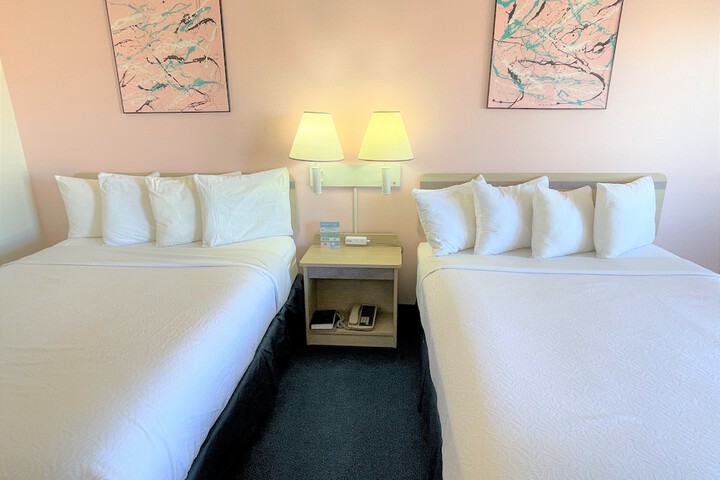Room 51 of 74