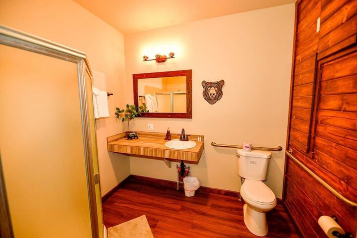 Room 32 of 143