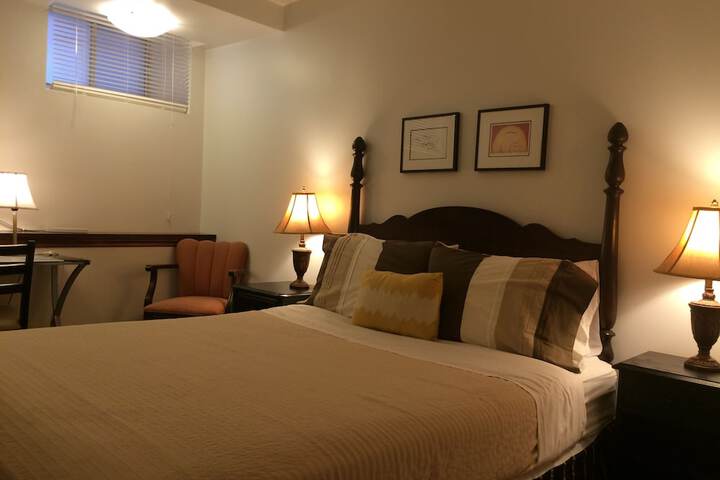 Room 18 of 36