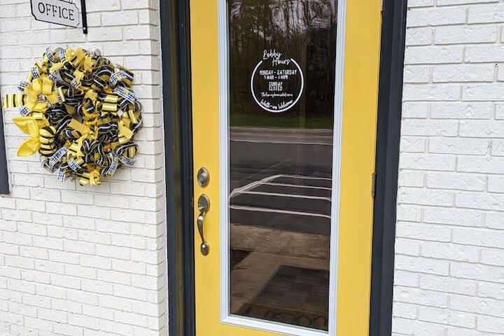 The Honey Bee Motel