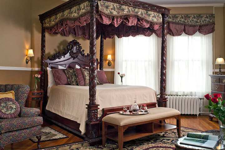 Albemarle Inn