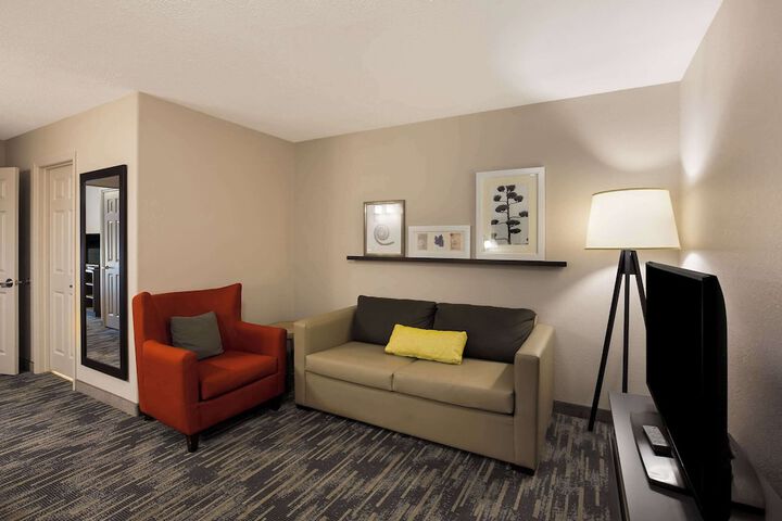 Room 47 of 72